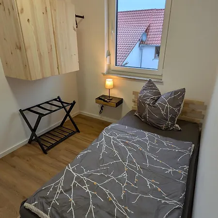 Schlosspark Apartment *